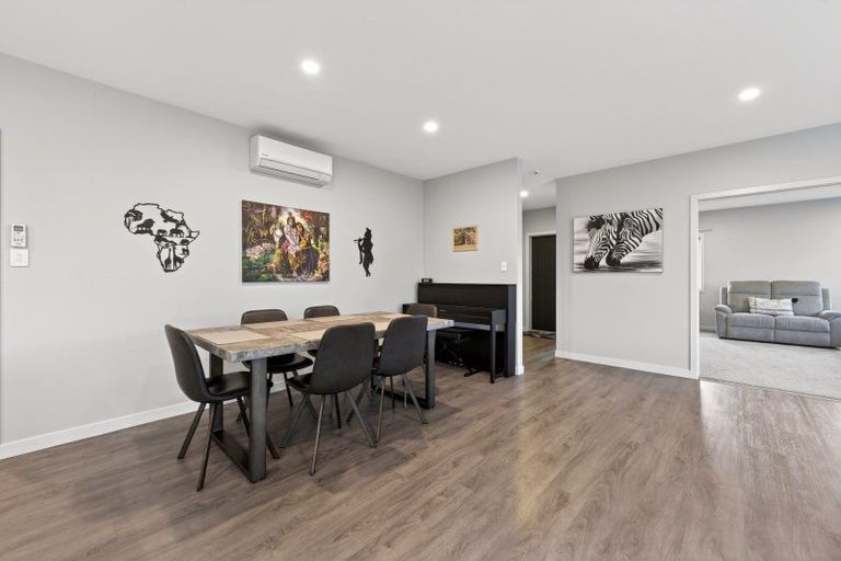 Photo of property in 3 Magnolia Lane, Kelvin Grove, Palmerston North, 4414