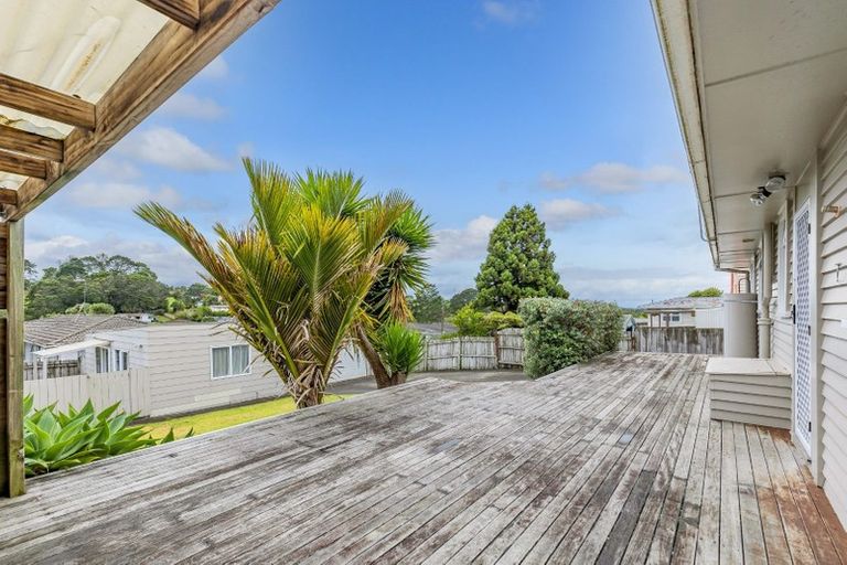 Photo of property in 24 Helena Street, Massey, Auckland, 0614