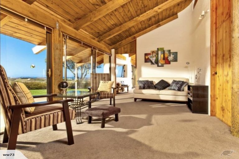 Photo of property in 250 West Hoe Heights, Orewa, 0931