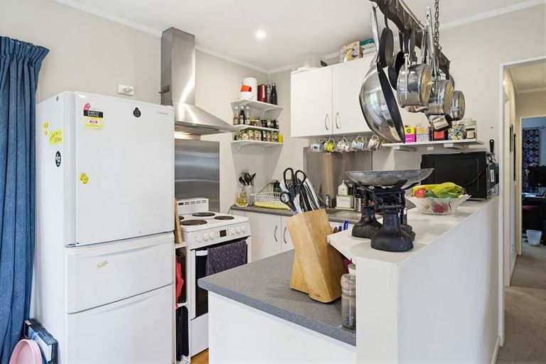 Photo of property in 15a Middleton Road, Paraparaumu Beach, Paraparaumu, 5032