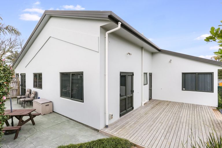 Photo of property in 7a Mcevoy Avenue, Tuakau, 2121