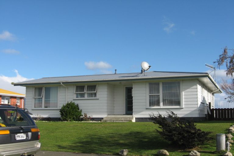 Photo of property in 4 Kinross Street, Levin, 5510
