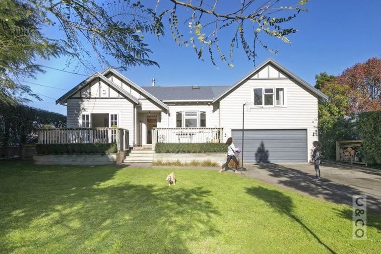 Photo of property in 8 Princes Street, Riverhead, 0820