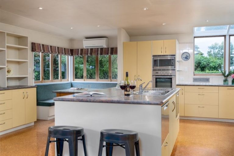 Photo of property in 15 Jellicoe Street, Greytown, 5712