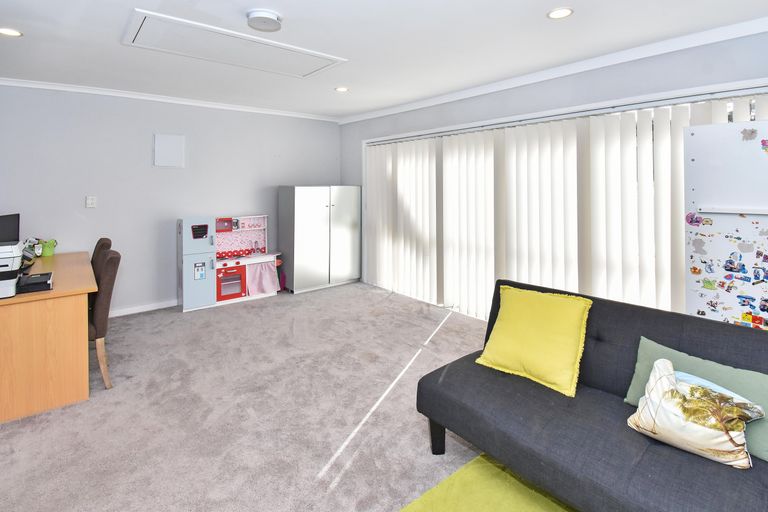 Photo of property in 8 Wairere Road, The Gardens, Auckland, 2105