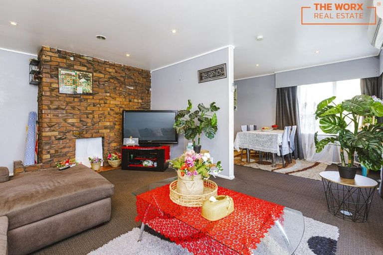 Photo of property in 38 Friesian Drive, Mangere, Auckland, 2022