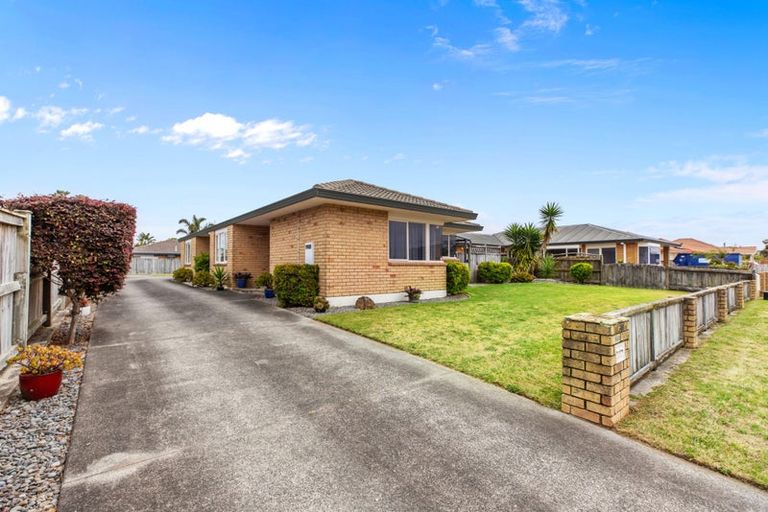 Photo of property in 30 Blake Boulevard, Papamoa Beach, Papamoa, 3118