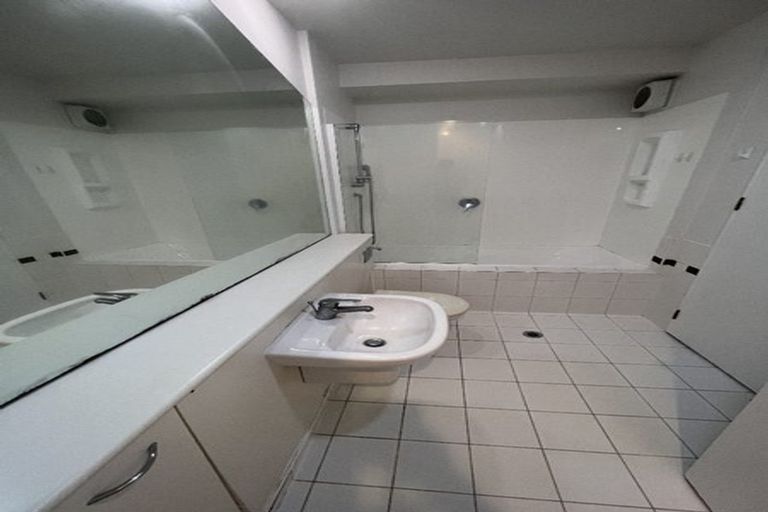 Photo of property in Sirocco Apartments, 816/8u Church Street, Wellington Central, Wellington, 6011