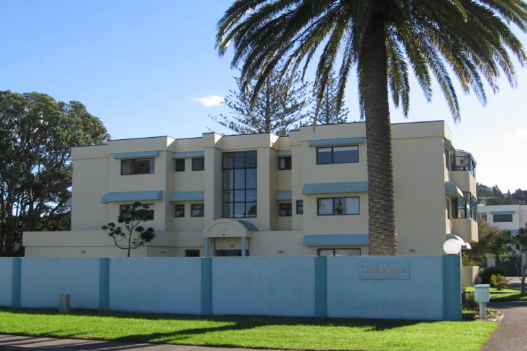 Photo of property in 9c Puriri Avenue, Orewa, 0931