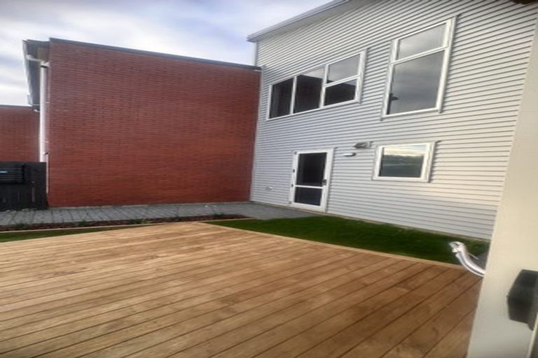 Photo of property in 14a Sunlands Drive, Manurewa, Auckland, 2102