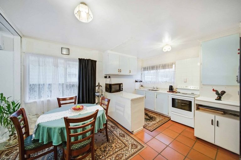 Photo of property in 19 Fairdale Avenue, Red Hill, Papakura, 2110
