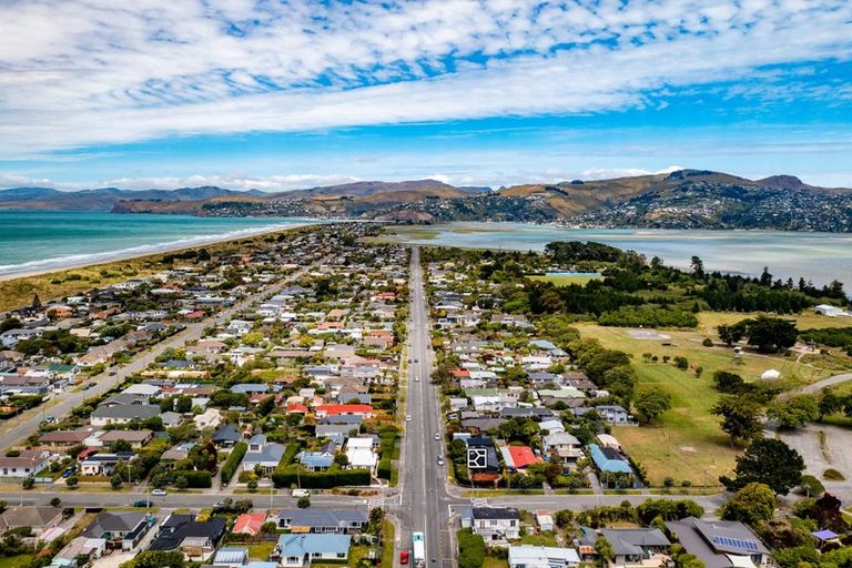 Photo of property in 190 Estuary Road, South New Brighton, Christchurch, 8062