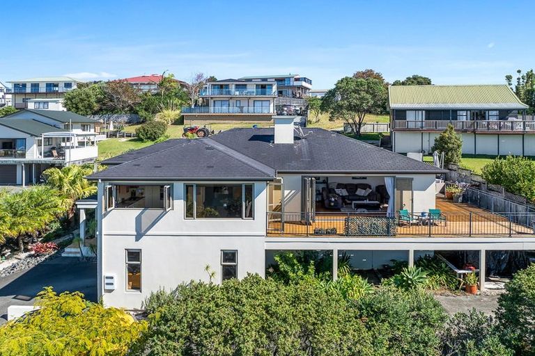 Photo of property in 31 Merehai Place, Snells Beach, 0920