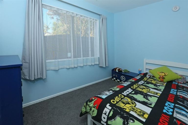 Photo of property in 4/18 Evans Road, Glen Eden, Auckland, 0602