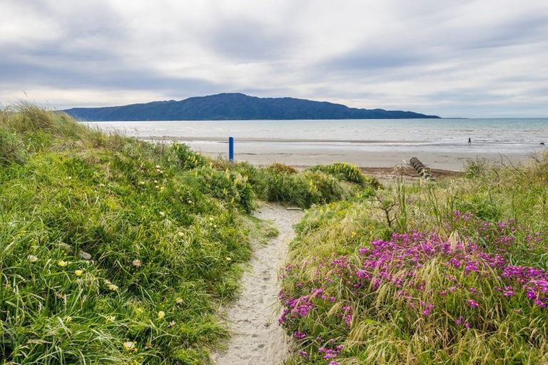 Photo of property in 159a Manly Street, Paraparaumu Beach, Paraparaumu, 5032