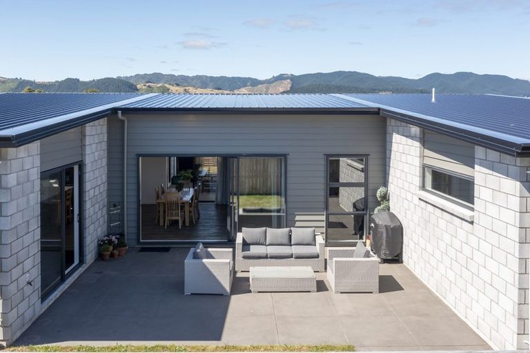 Photo of property in 45 Hudson Place, Paraparaumu, 5032