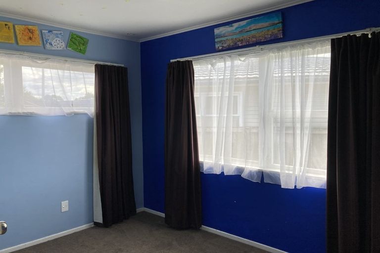 Photo of property in 49 Robertson Road, Favona, Auckland, 2024