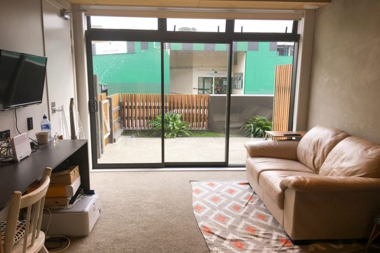 Photo of property in Vedado Apartments, 208/41u Hopper Street, Mount Cook, Wellington, 6011