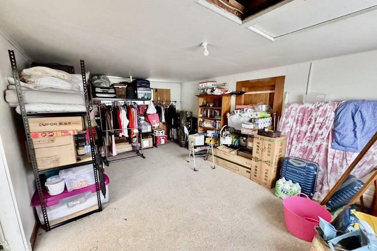 Photo of property in 2/260 Sunset Road, Windsor Park, Auckland, 0632