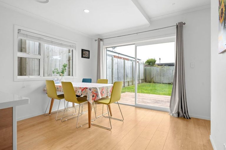 Photo of property in 1/7 Tudor Crescent, Chedworth, Hamilton, 3210