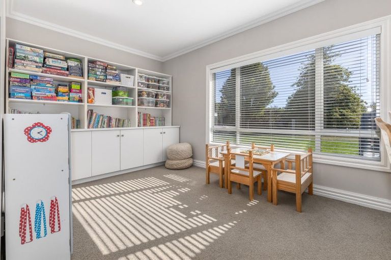 Photo of property in 1068 Queen Street East, Levin, 5510