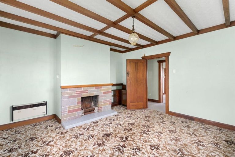 Photo of property in 10 Tukapa Street, Westown, New Plymouth, 4310