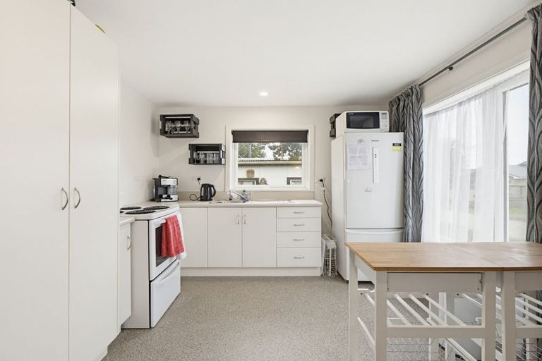 Photo of property in 42 Moody Street, Gore Bay, Cheviot, 7383