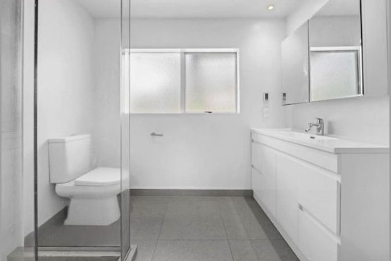 Photo of property in 44 Bond Crescent, Forrest Hill, Auckland, 0620