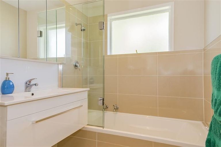 Photo of property in 5 Sarabande Avenue, Redwood, Christchurch, 8051