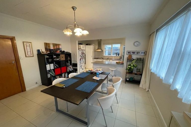 Photo of property in 44 Severn Street, Island Bay, Wellington, 6023