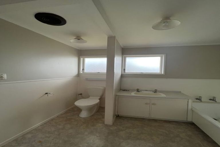 Photo of property in 16 De Vere Crescent, Chartwell, Hamilton, 3210