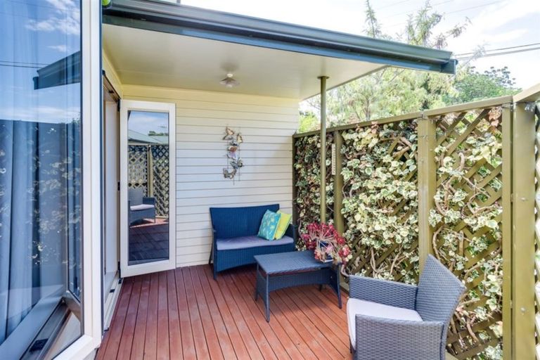 Photo of property in 75 Church Road, Taradale, Napier, 4112