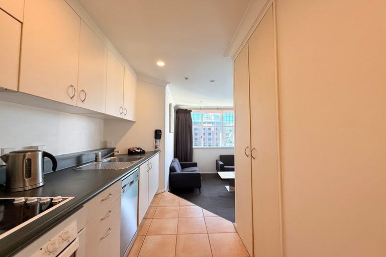 Photo of property in Terrace Garden Apartments, 10f/120 The Terrace, Wellington Central, Wellington, 6011