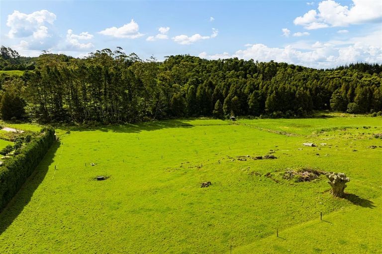 Photo of property in 41 Kiriglen Lane, Glenbervie, 0173