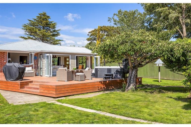 Photo of property in 714 Harewood Road, Harewood, Christchurch, 8051
