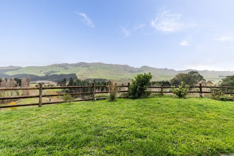 Photo of property in 21 Rochfort Road, Kahuranaki, Havelock North, 4295