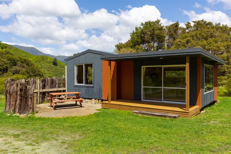 Photo of property in 159 Lindens Road, Mount Pleasant, Blenheim, 7273