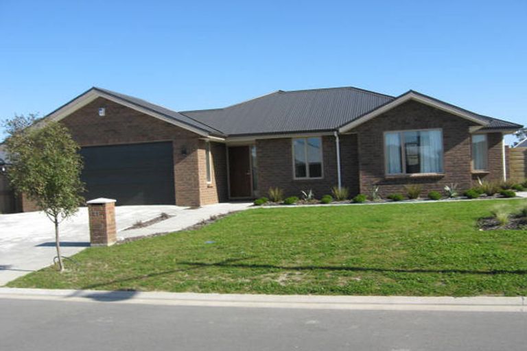 Photo of property in 27 Rochester Crescent, Rolleston, 7614