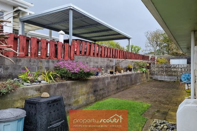 Photo of property in 2/2 Broadway, Waitara, 4320
