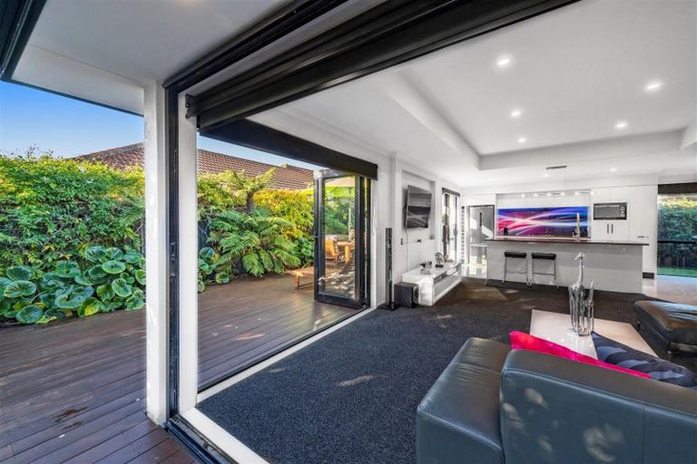 Photo of property in 1/11 Teal Close, Woolston, Christchurch, 8023