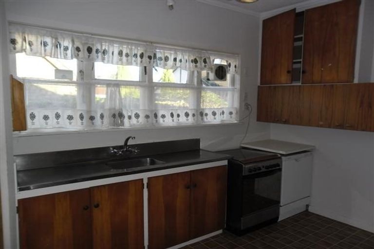 Photo of property in 1/945 High Street, Avalon, Lower Hutt, 5011