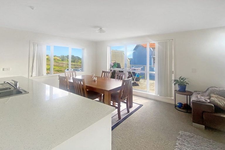 Photo of property in Santa Rosa, 6/340 Gulf Harbour Drive, Gulf Harbour, Whangaparaoa, 0930