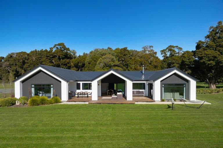 Photo of property in 51 Pigeon Valley Road, Wakefield, 7025