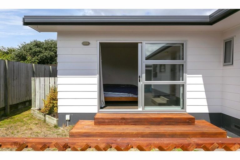 Photo of property in 2/35 Otupai Street, Two Mile Bay, Taupo, 3330