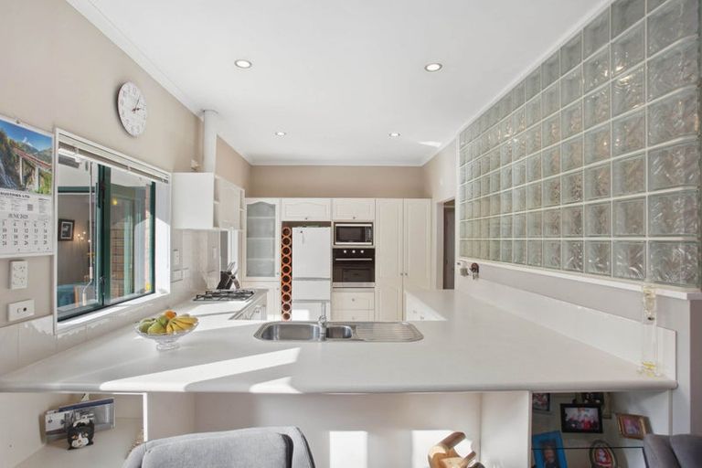 Photo of property in 5 Hoya Court, Henderson, Auckland, 0610