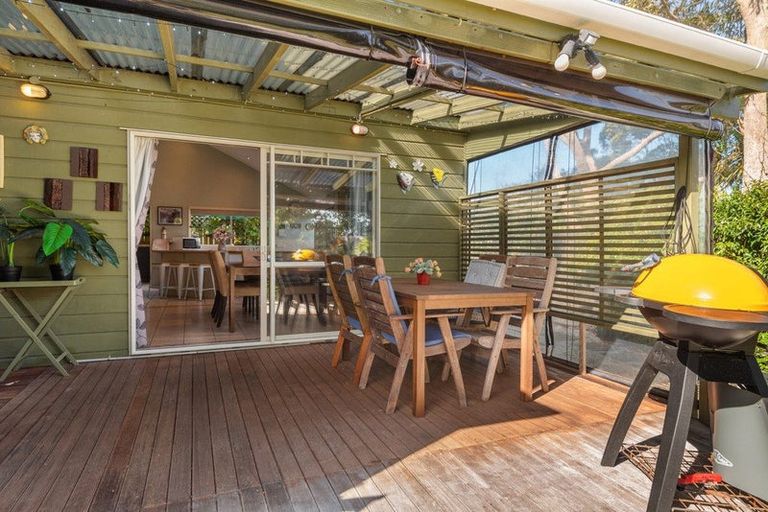 Photo of property in 1/31 Taroka Close, Pinehill, Auckland, 0632