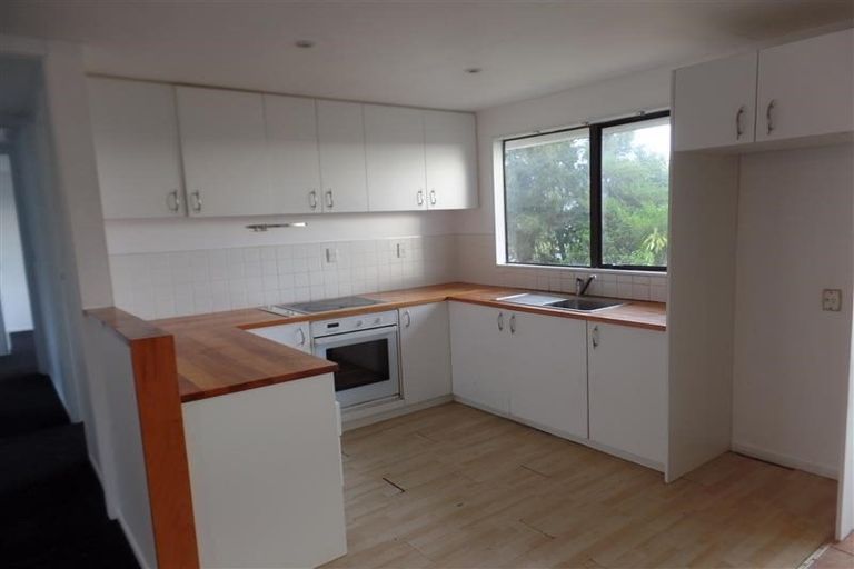 Photo of property in 185a/2 Royal Road, Massey, Auckland, 0614