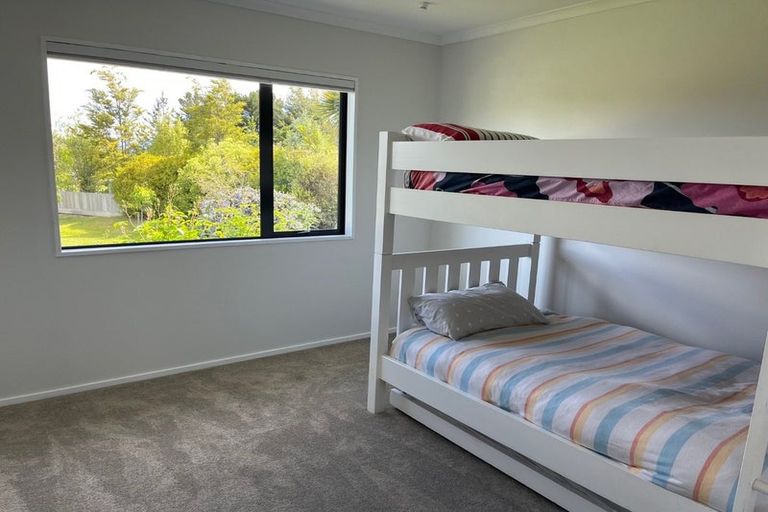 Photo of property in 21 Moraine Place, Lake Hawea, Wanaka, 9382