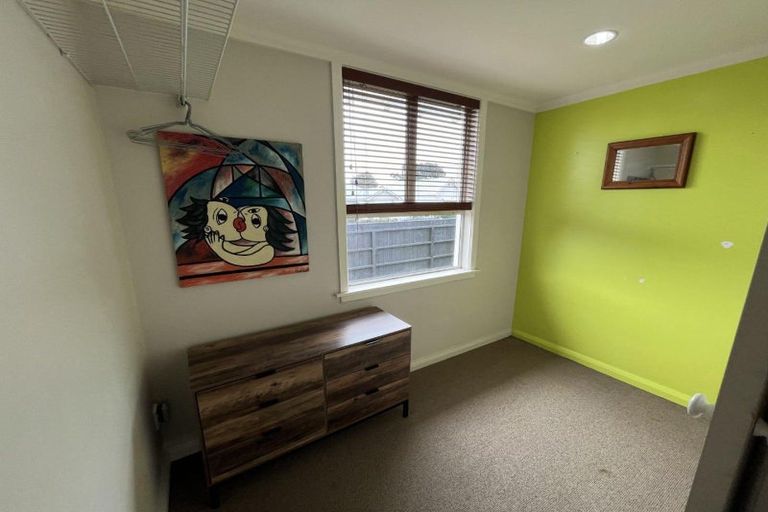 Photo of property in 21 Belt Road, Moturoa, New Plymouth, 4310