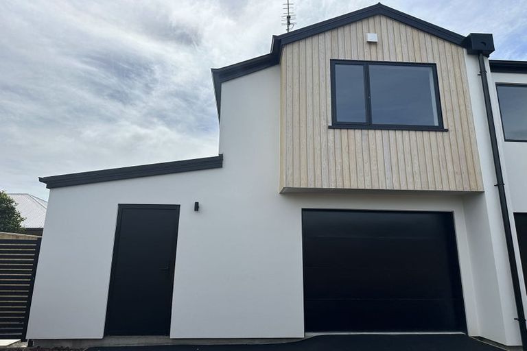 Photo of property in 6/28 Deloraine Street, Somerfield, Christchurch, 8024